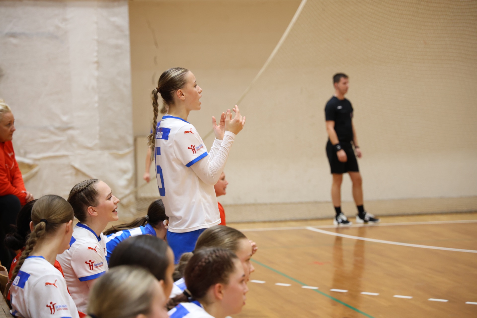 Slovensko – Česko 26:24. Dorostenky po dramatickém boji padly v obou zápasech v Púchově