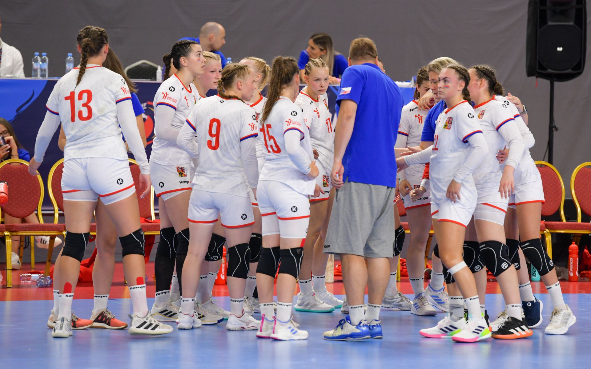 Česko - Rumunsko 25:33. Dorostenky na závěr mistrovství Evropy padly a končí dvanácté